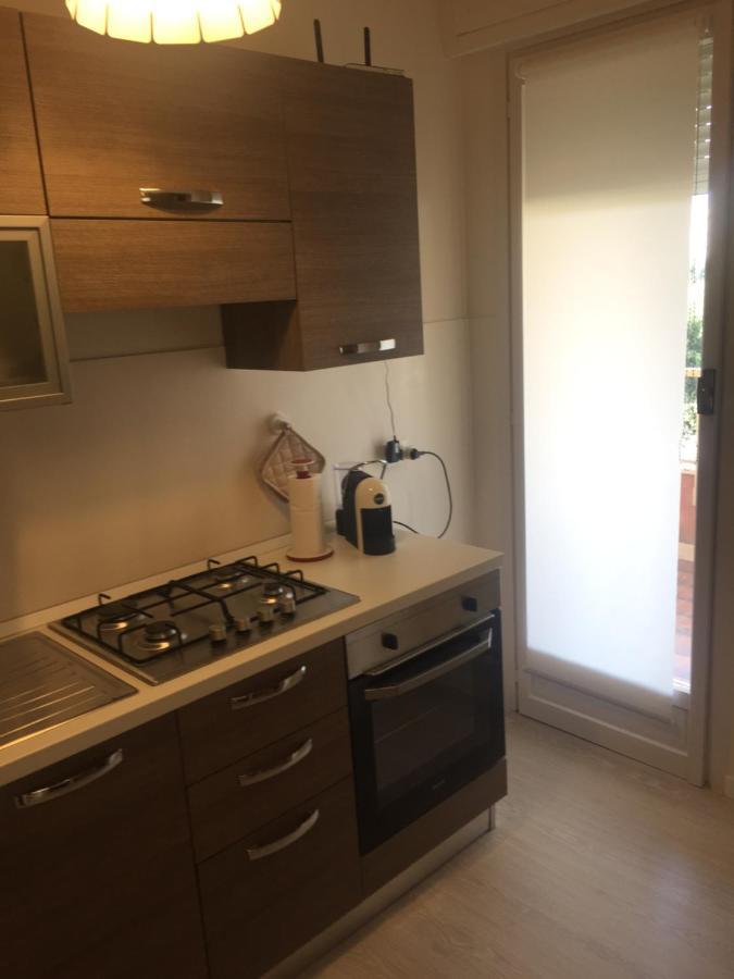 A Due Passi Dal Mare Apartment Vallecrosia Exterior photo