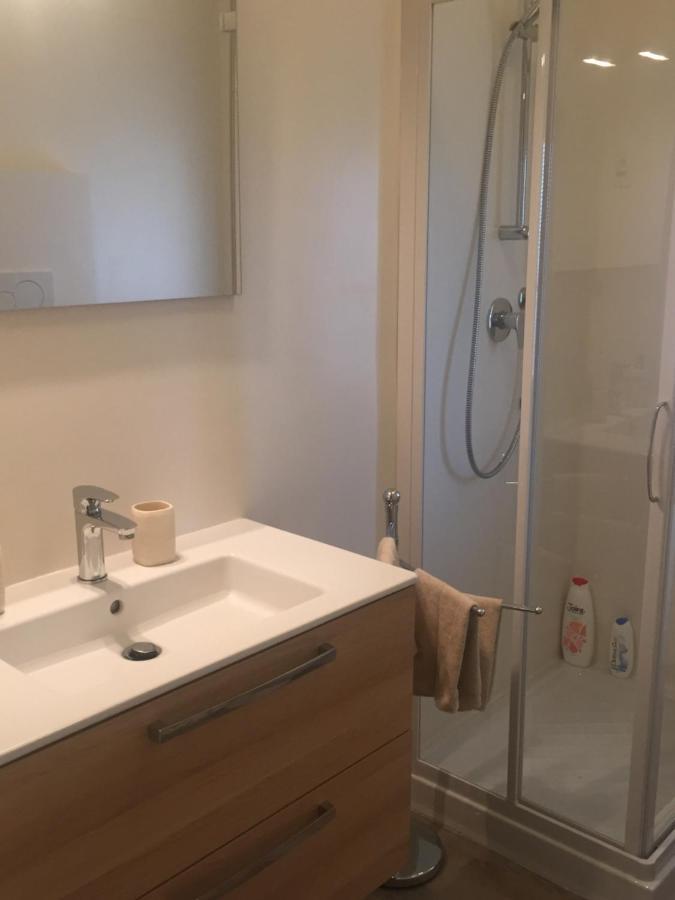 A Due Passi Dal Mare Apartment Vallecrosia Exterior photo